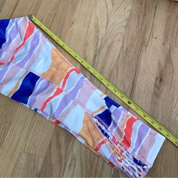 Lululemon leggings Size 4 True Self Crop Beacher Stripe - Picture 8 of 8